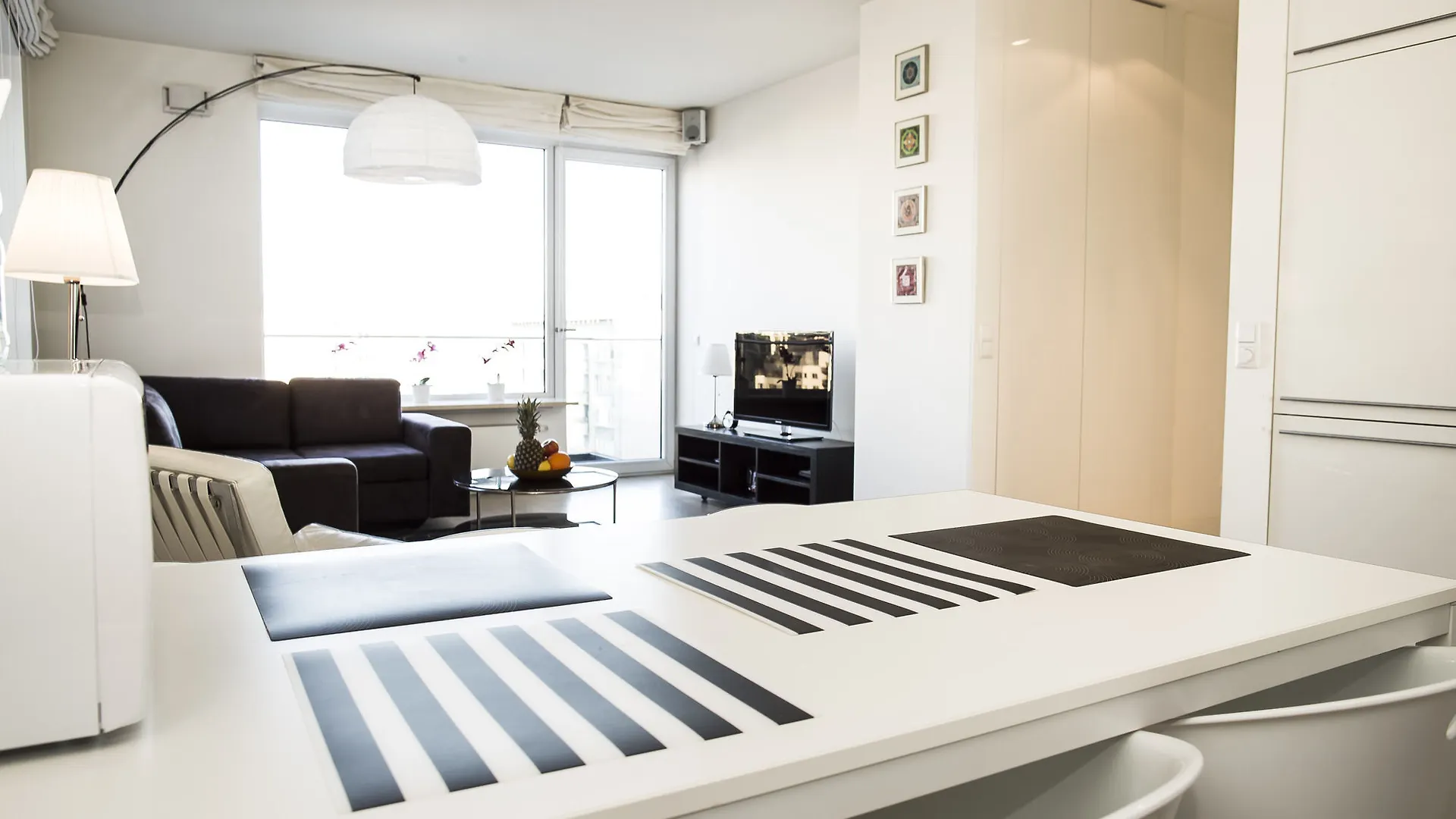 アパート Hosapartments Atelier Residence ワルシャワ