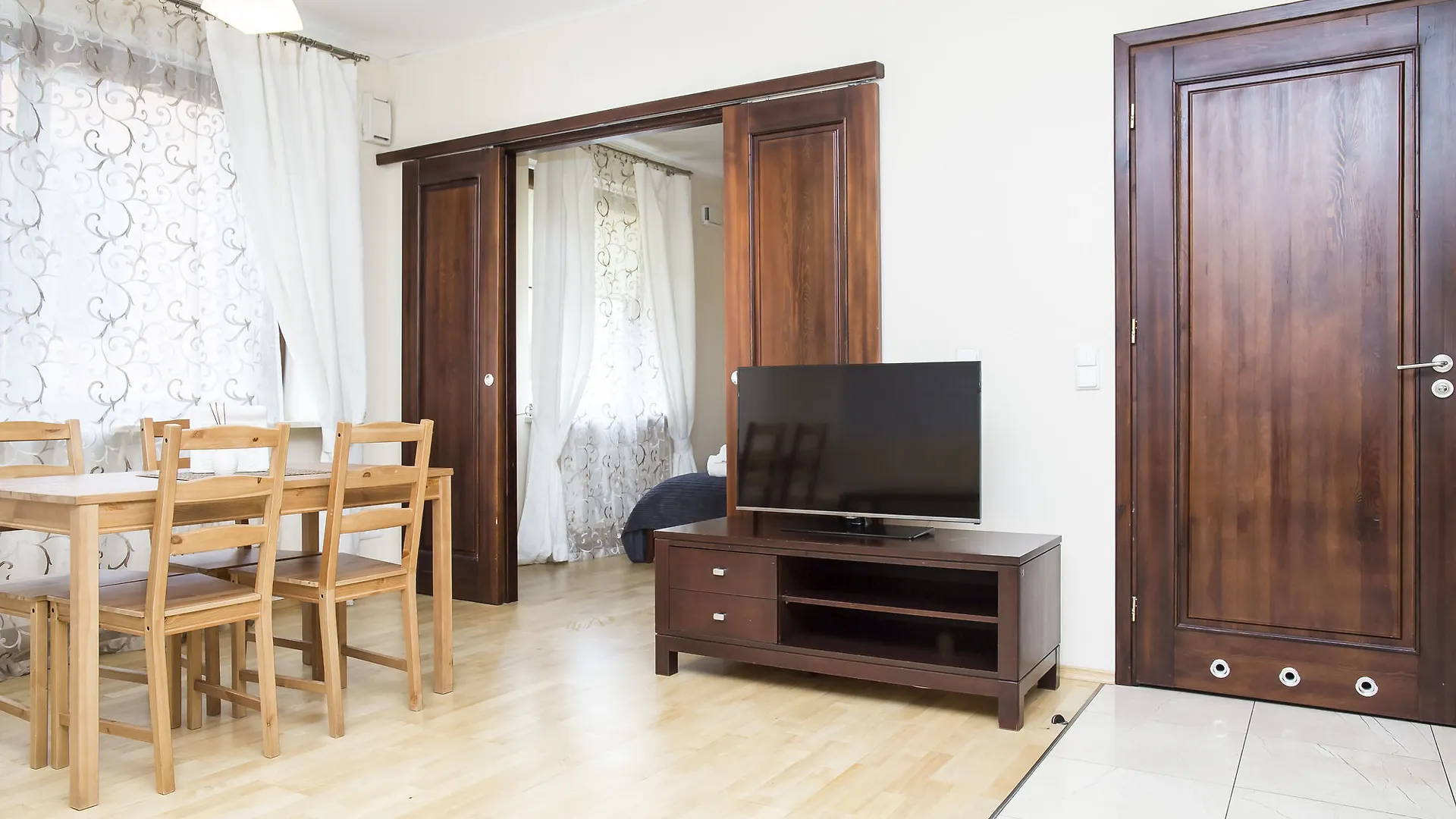 Hosapartments Atelier Residence ワルシャワ
